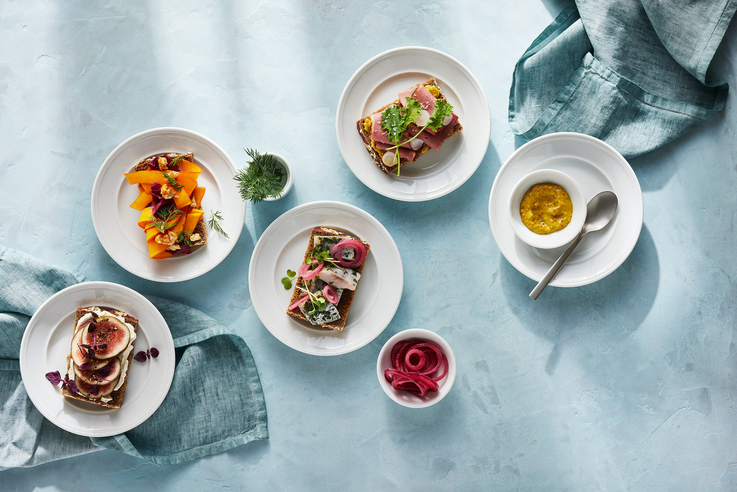 Plate flat round steep rim 31cm