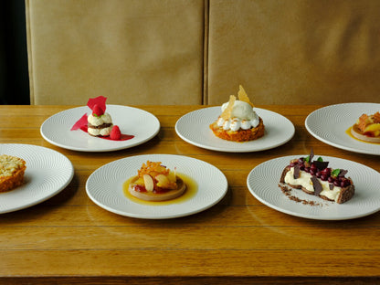 Plate flat round coupe embossed cream 24cm