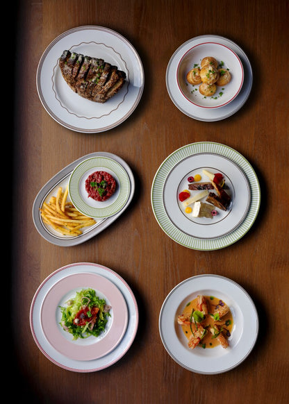 Plate flat round with rim 28cm