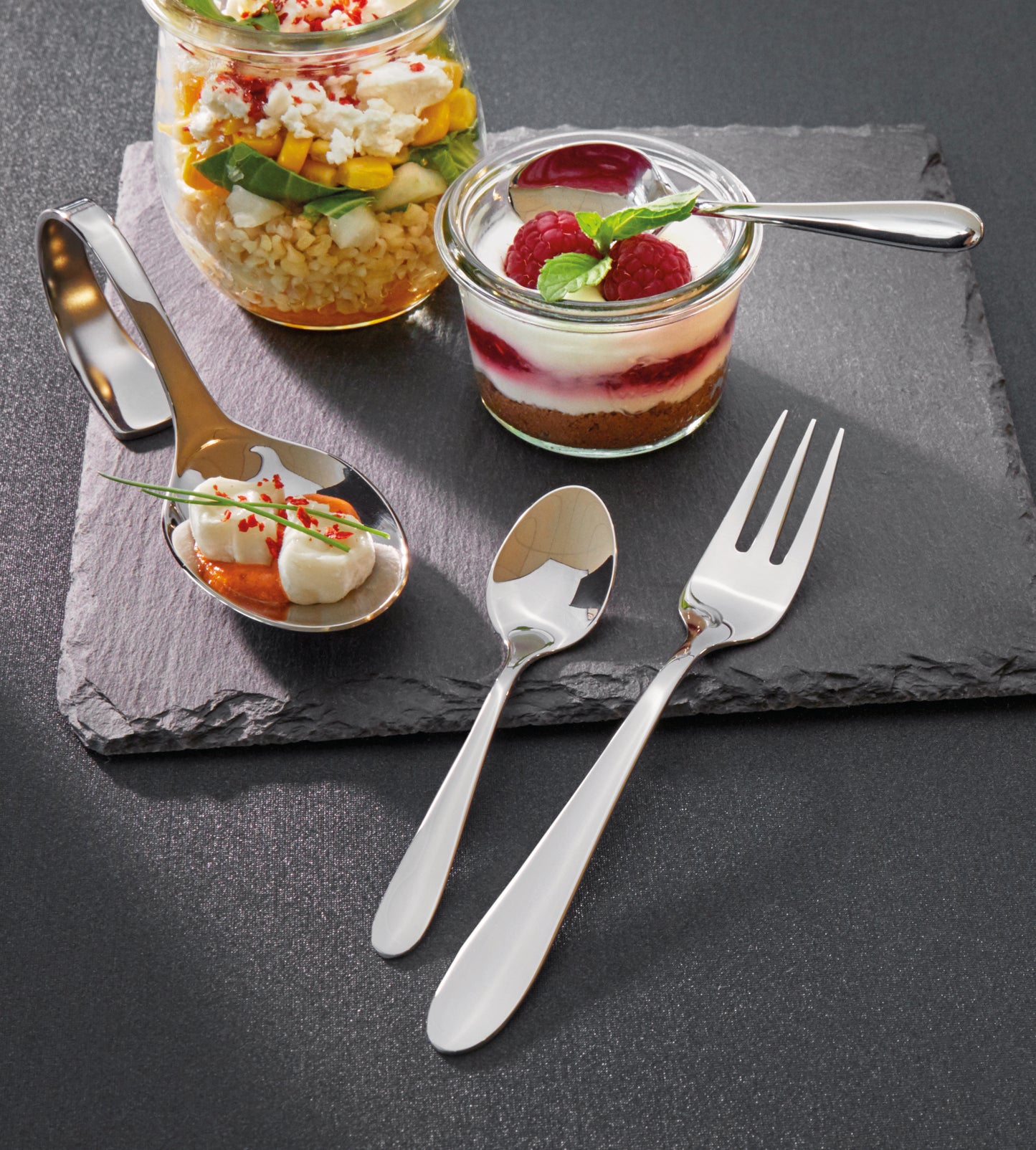 Dessert fork SARA 18/0 185mm